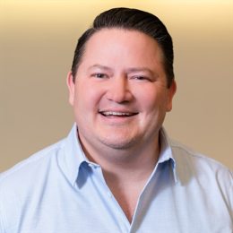 市委政法委召开今年第2次全体会议暨委员述职会议